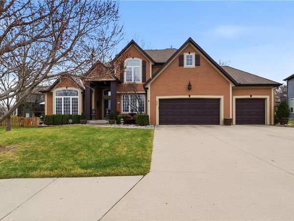 225 Misty Meadow Drive, Lee's Summit, MO 64064