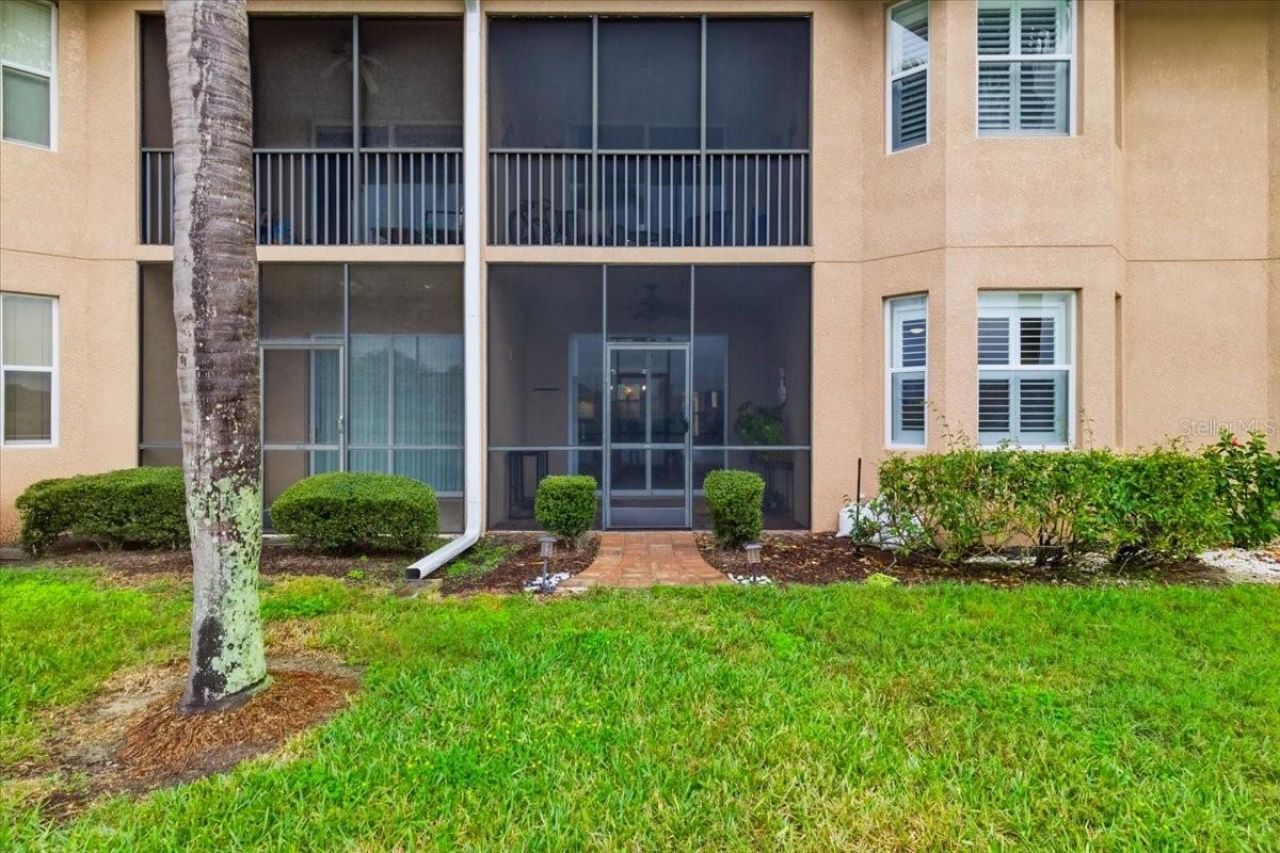 923 Fairwaycove Lane, Unit 103, Bradenton, FL 34212 Photo