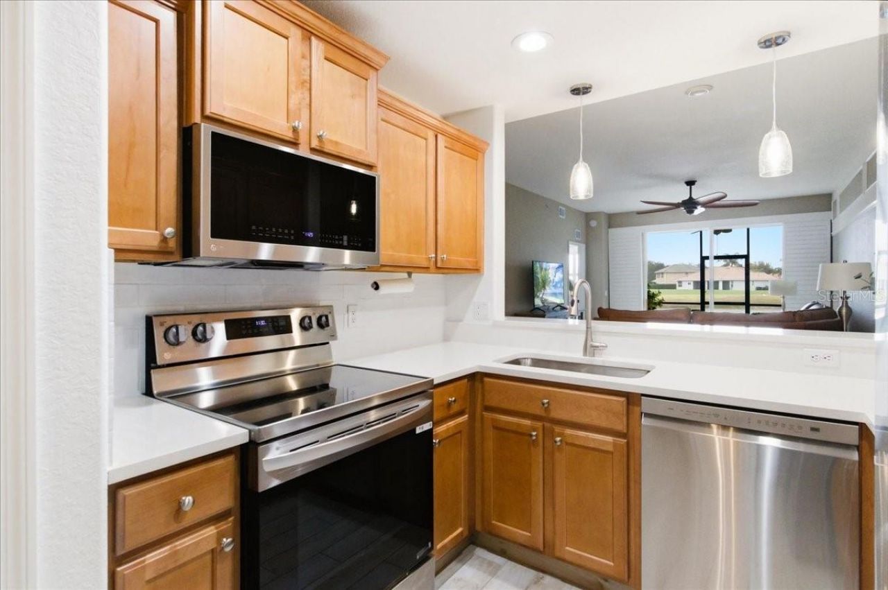 923 Fairwaycove Lane, Unit 103, Bradenton, FL 34212 Photo