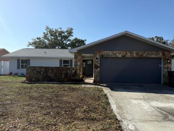 7607 WINGING WAY DRIVE, TAMPA, FL 33615