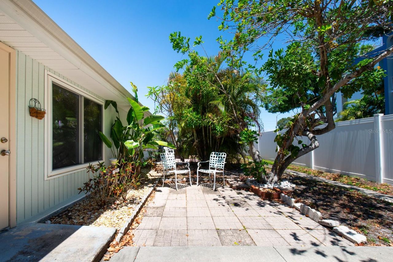 3775 59th Street N, Unit 2, Saint Petersburg, FL 33710 Photo