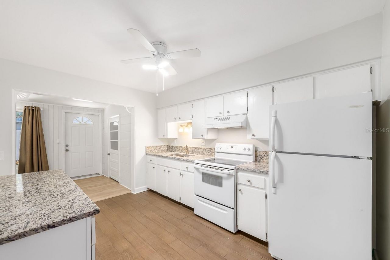 3775 59th Street N, Unit 2, Saint Petersburg, FL 33710 Photo