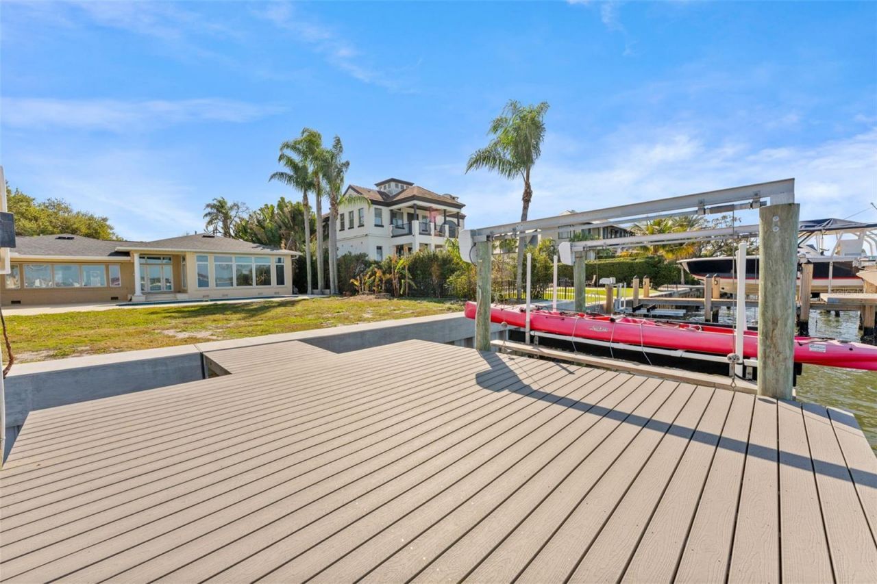 62 Adalia Avenue, Tampa, FL 33606 Photo