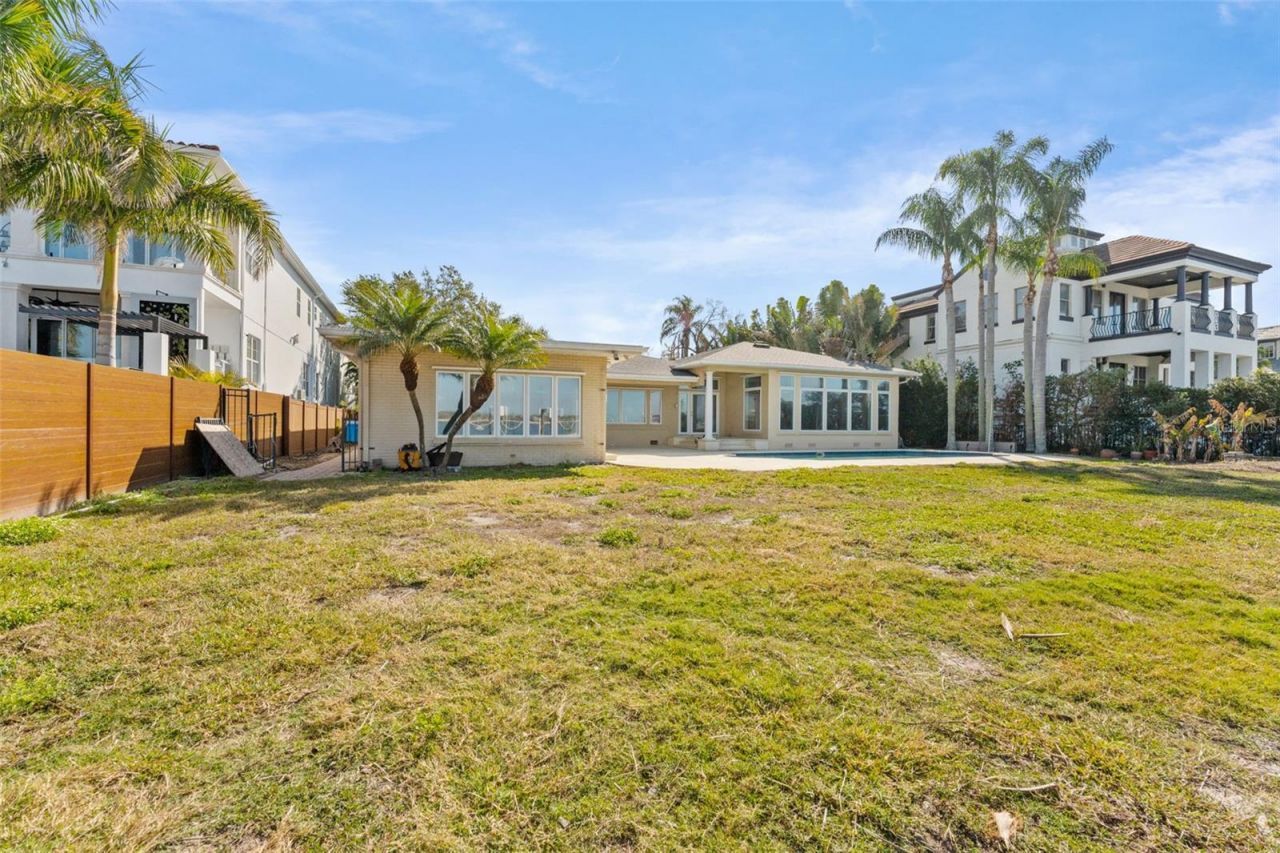 62 Adalia Avenue, Tampa, FL 33606 Photo