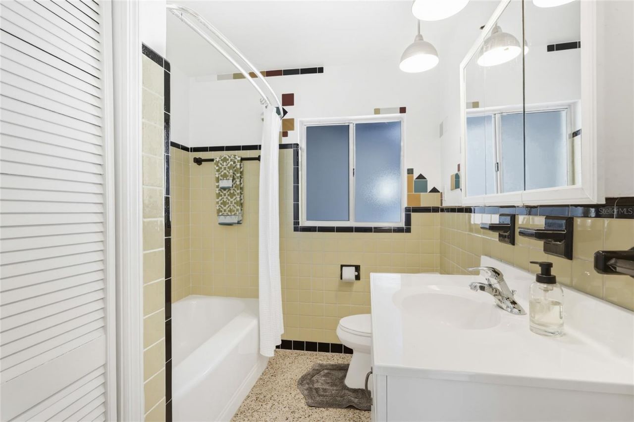 1939 High Point Drive, Sarasota, FL 34236 Photo