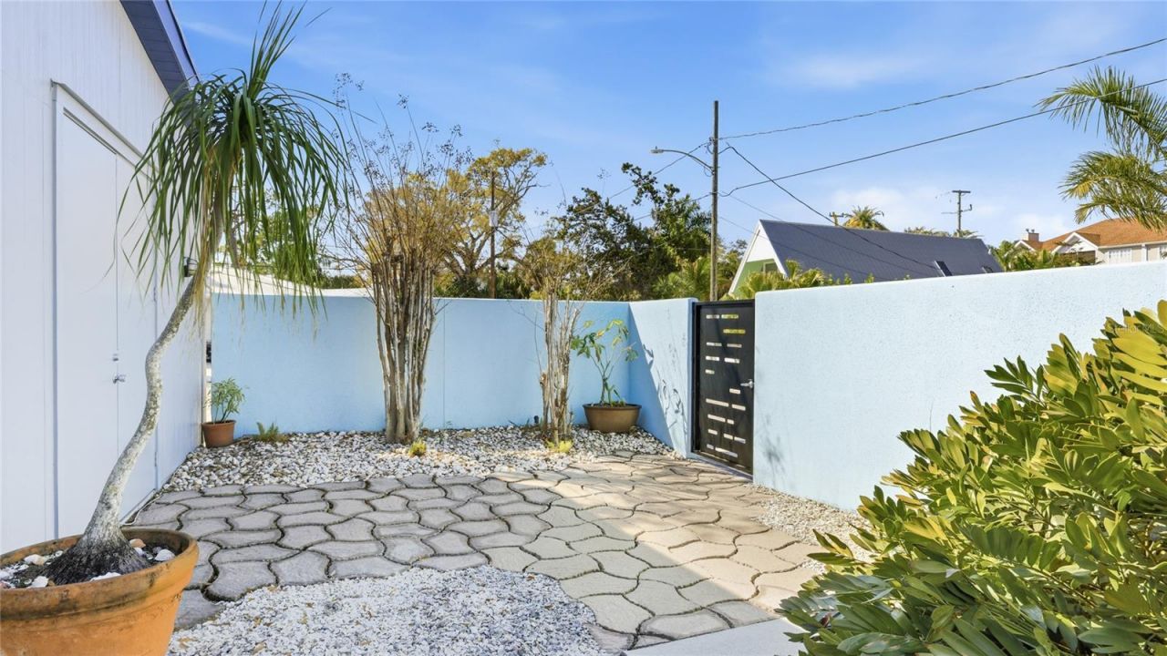 1939 High Point Drive, Sarasota, FL 34236 Photo