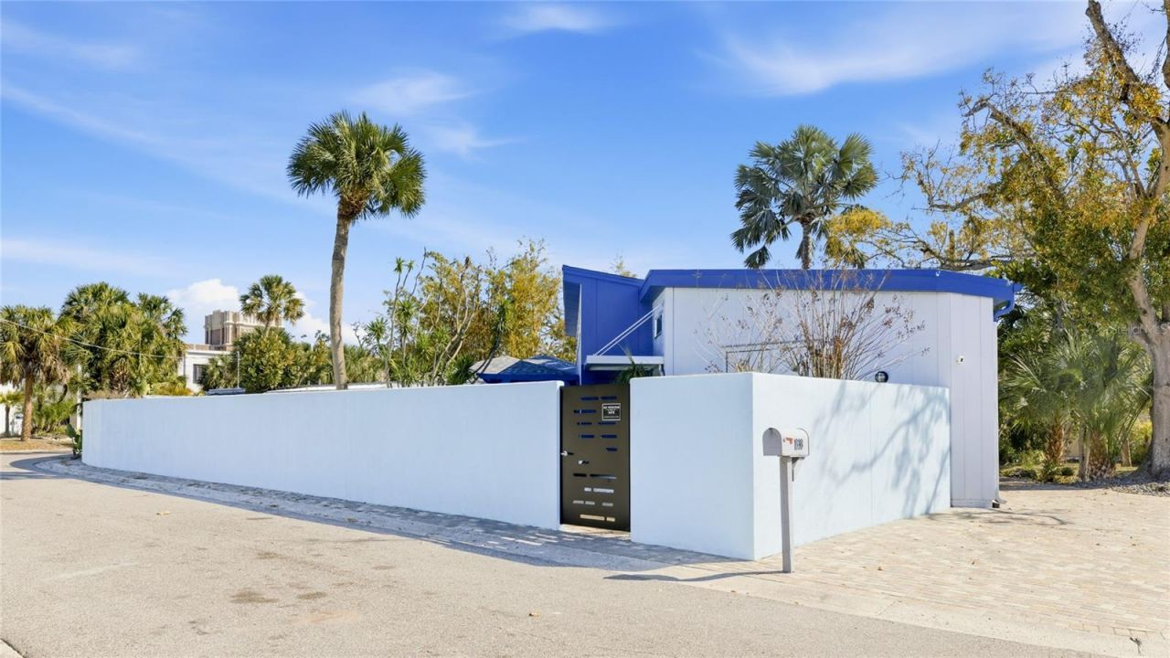 1939 High Point Drive, Sarasota, FL 34236 Photo