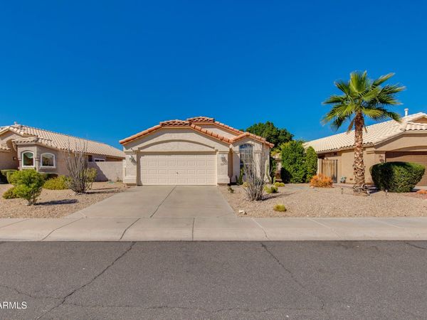 9750 W TONOPAH Drive, Peoria, AZ 85382