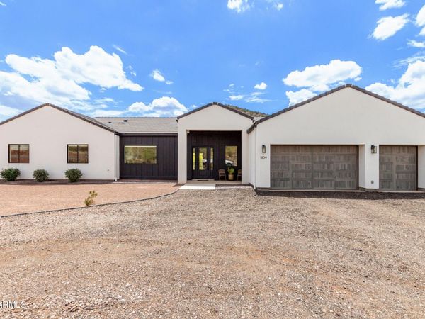 1809 E MARIOLA Way, Phoenix, AZ 85086