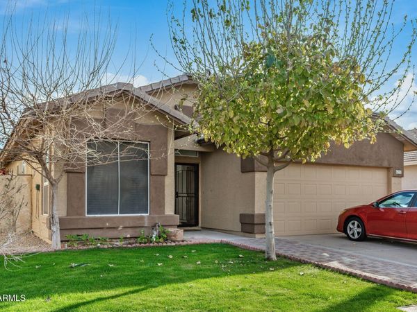 6157 W ECHO Lane, Glendale, AZ 85302