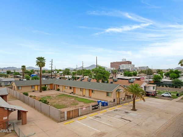 2238 E TAYLOR Street, Phoenix, AZ 85006
