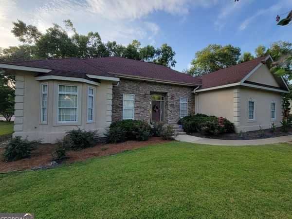 109 Cedar Creek Drive, Dublin, GA 31021