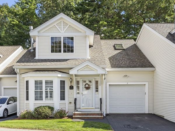 7 Squaw Creek Dr, Unit 7, Haverhill, MA 01830