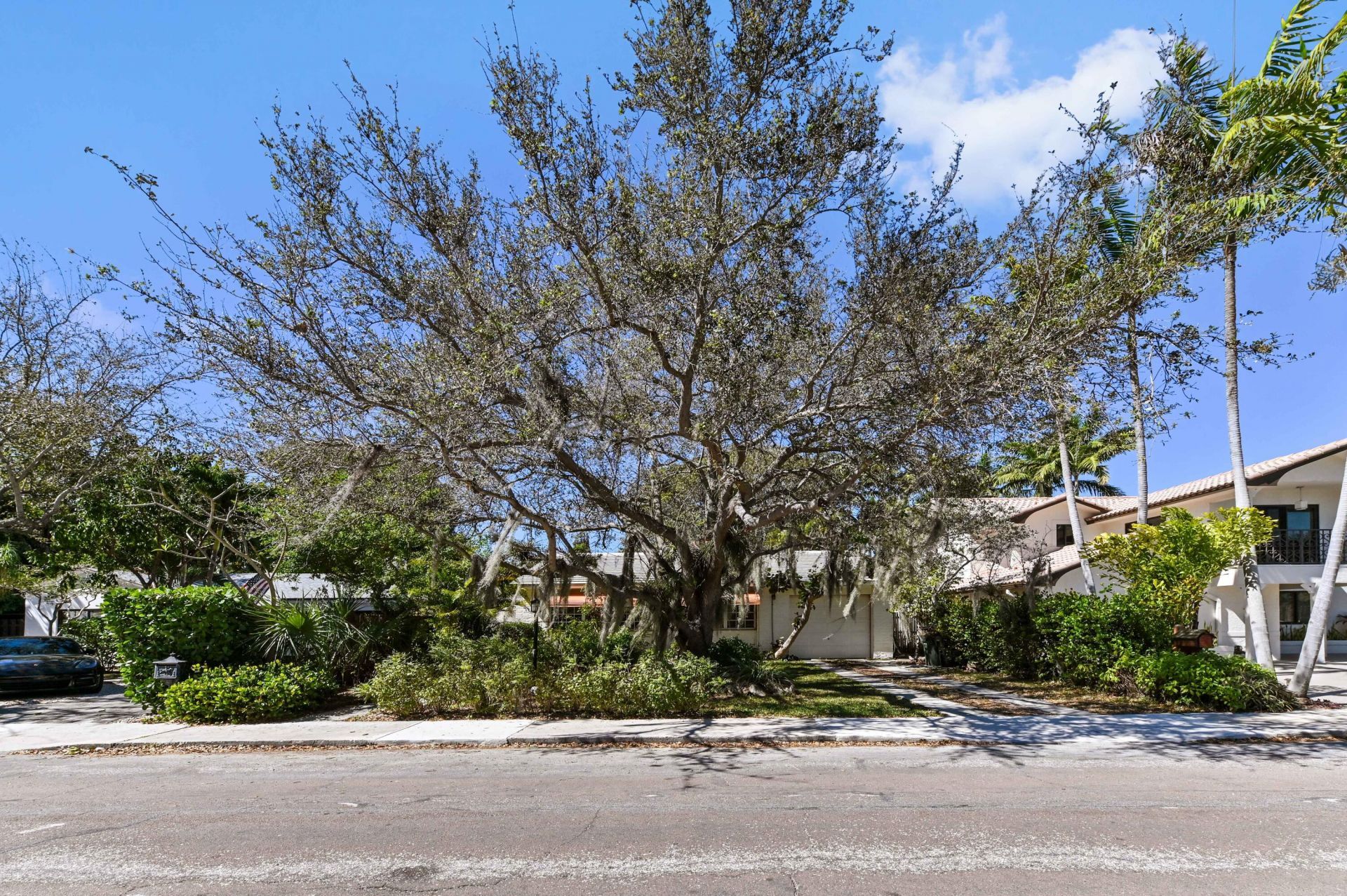 411 N Lakeside Drive, Lake Worth Beach, FL 33460 Photo