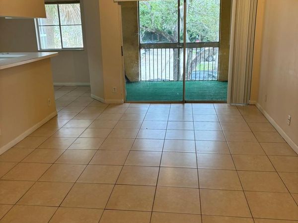 9833 Westview Dr, Unit 822, Coral Springs, FL 33076