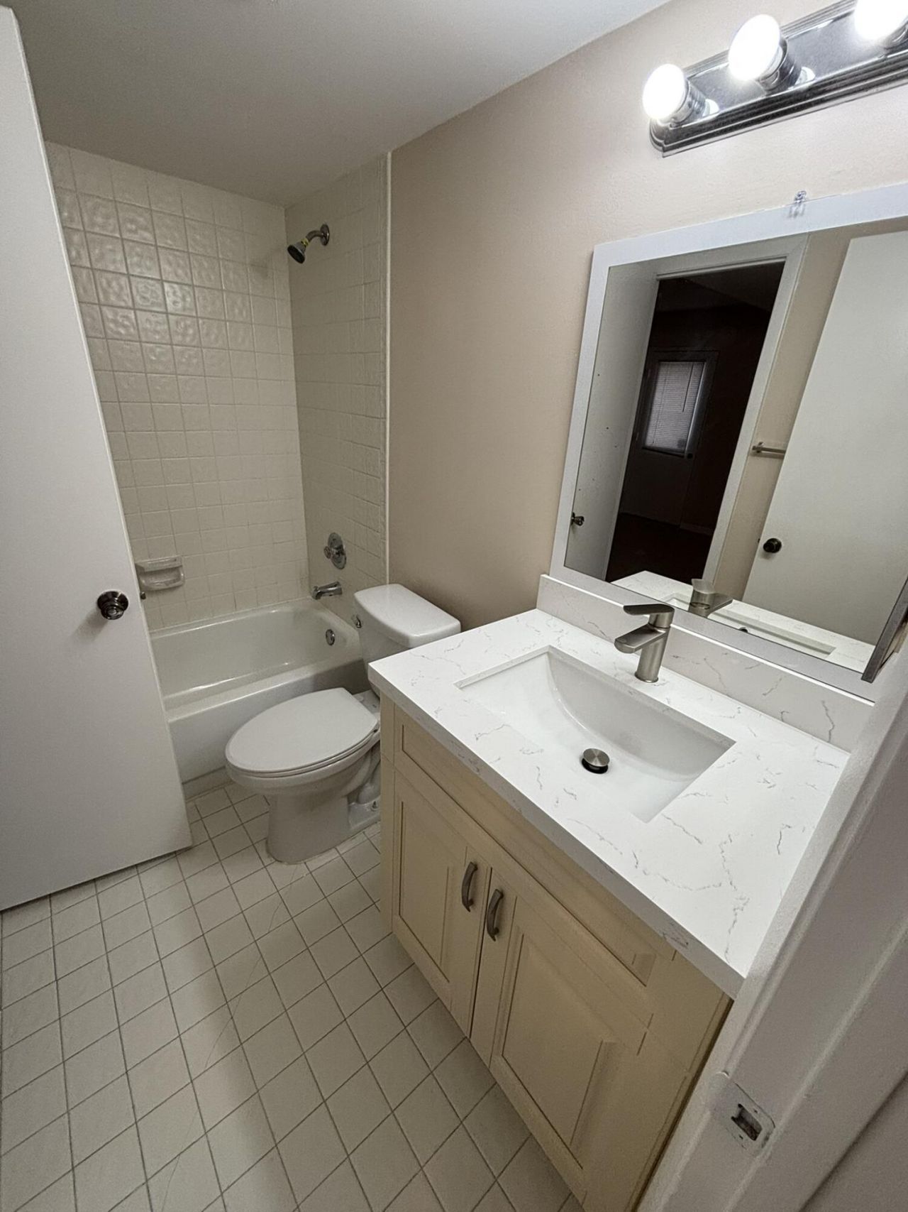 9833 Westview Drive, Unit 822, Coral Springs, FL 33076 Photo