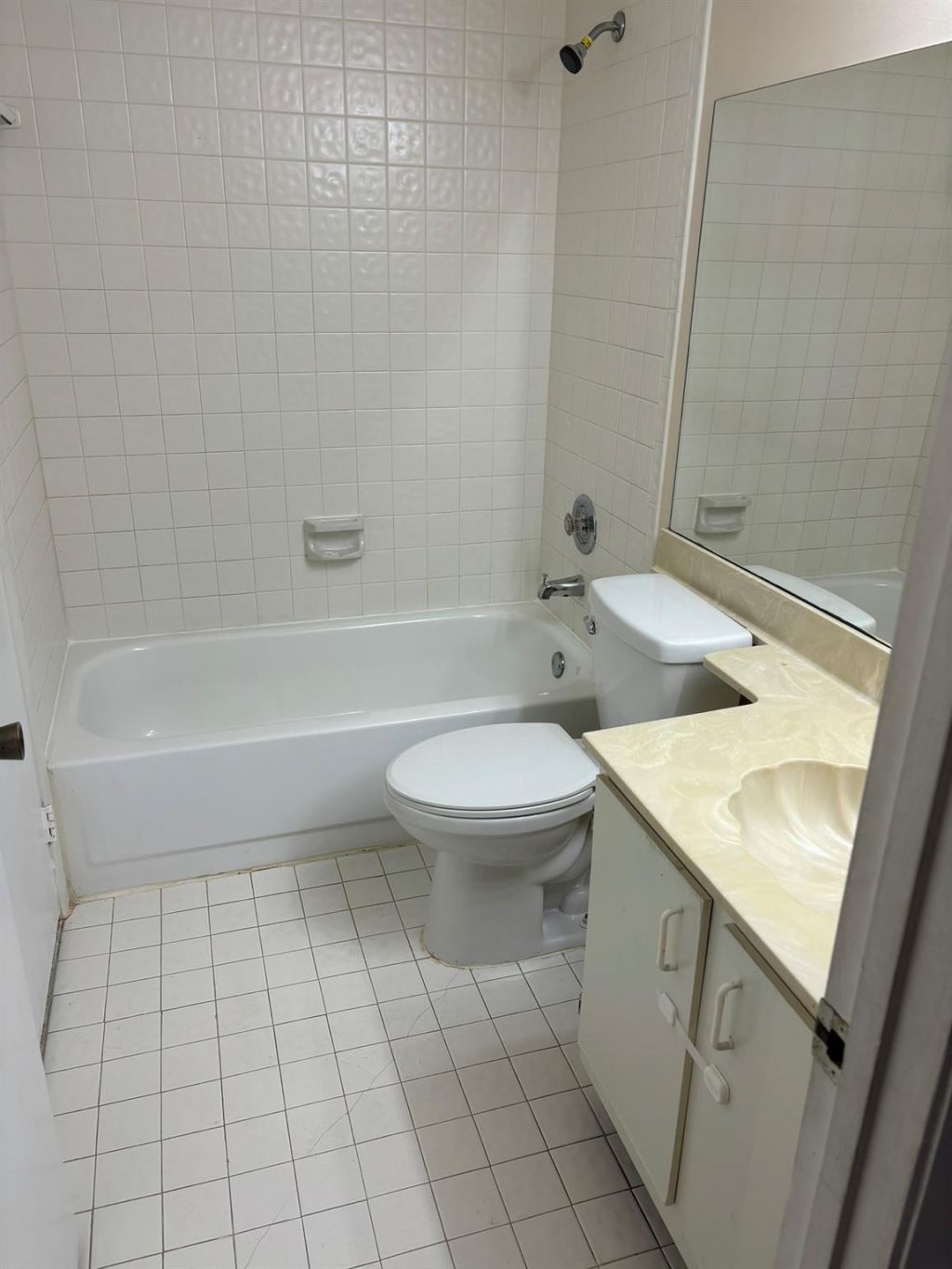 9833 Westview Drive, Unit 822, Coral Springs, FL 33076 Photo