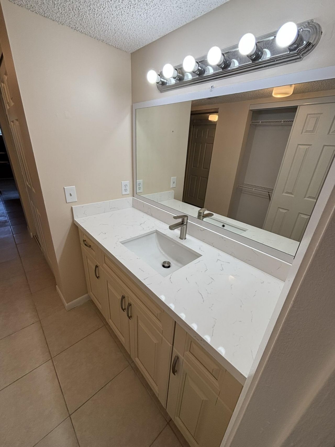 9833 Westview Drive, Unit 822, Coral Springs, FL 33076 Photo