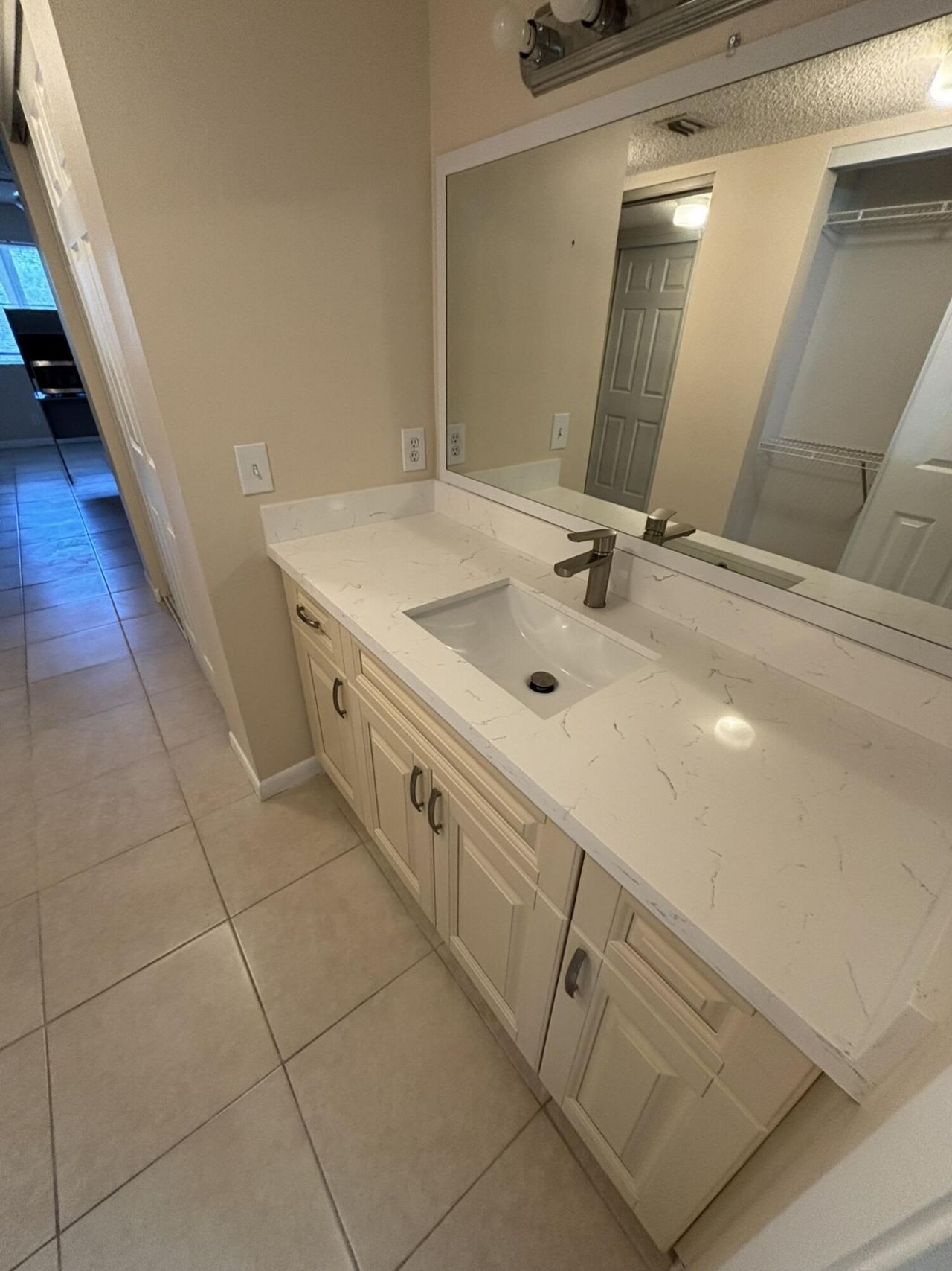 9833 Westview Drive, Unit 822, Coral Springs, FL 33076 Photo