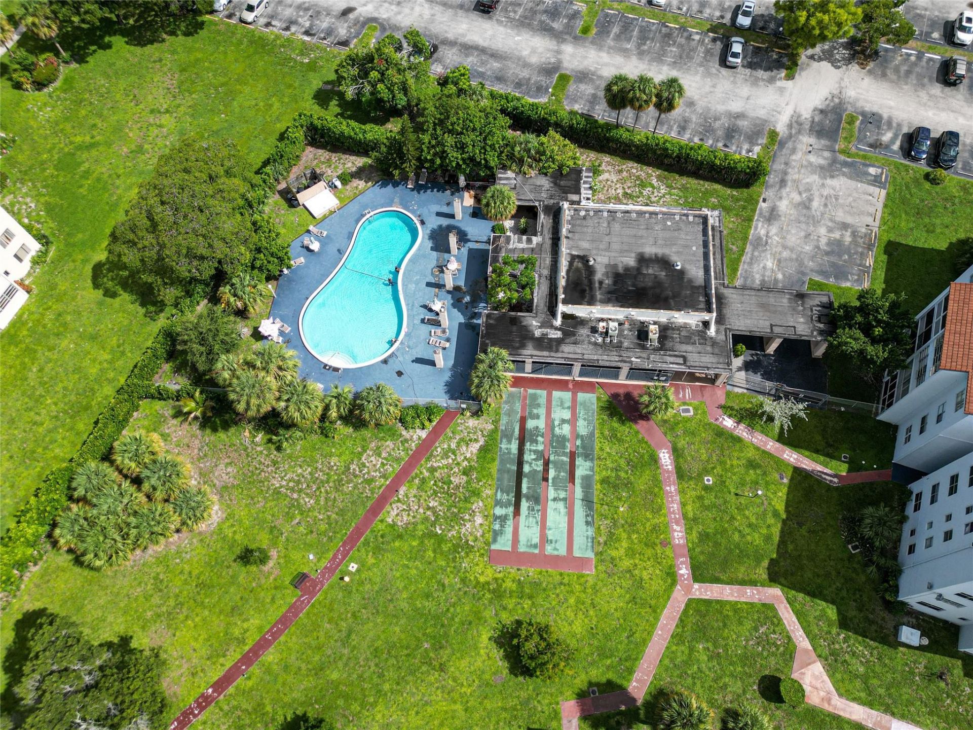 2850 Somerset Drive, Unit 307L, Lauderdale Lakes, FL 33311 Photo