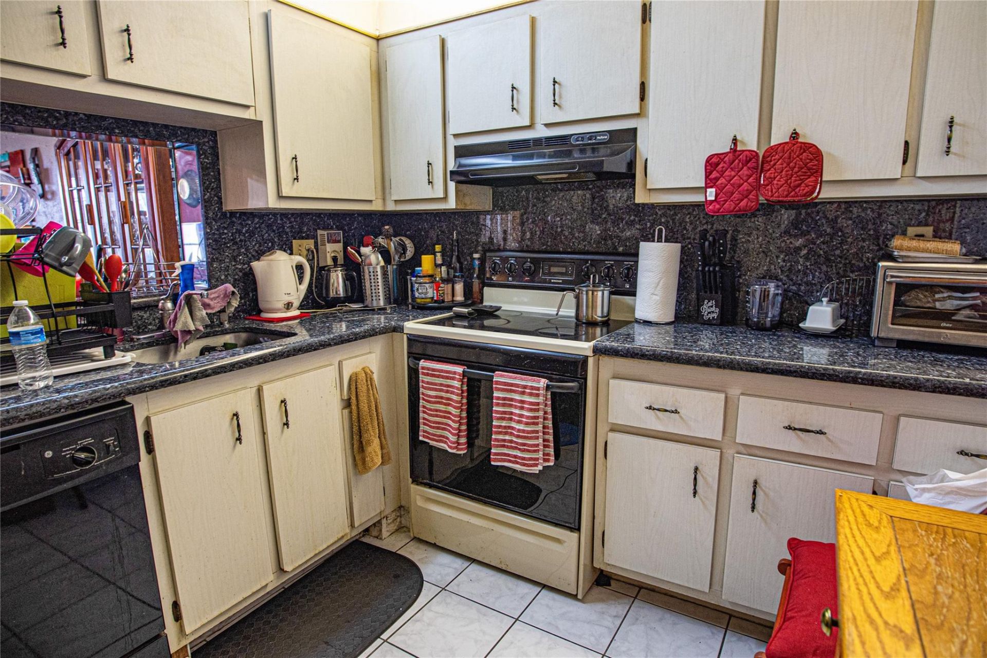 2850 Somerset Drive, Unit 307L, Lauderdale Lakes, FL 33311 Photo