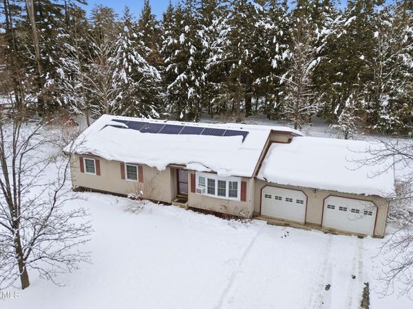 17 Echo Lane, Warrensburg, NY 12885