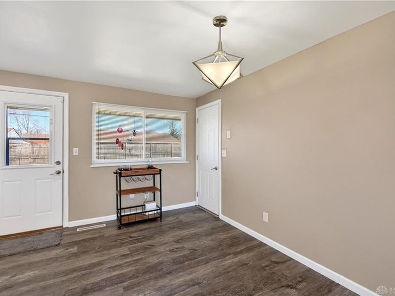 5741 Belmar Drive, Dayton, OH 45424 Photo 11