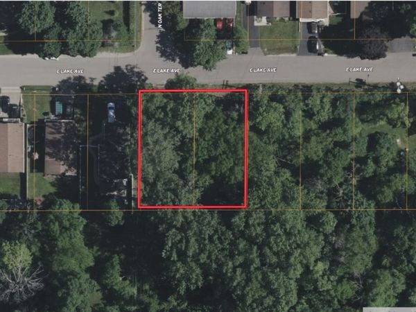 430 E Lake Avenue , Round Lake Beach, IL 60073