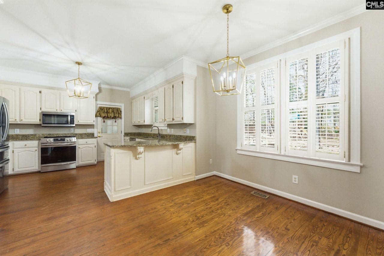 108 Governors Grant Boulevard  Photo 17