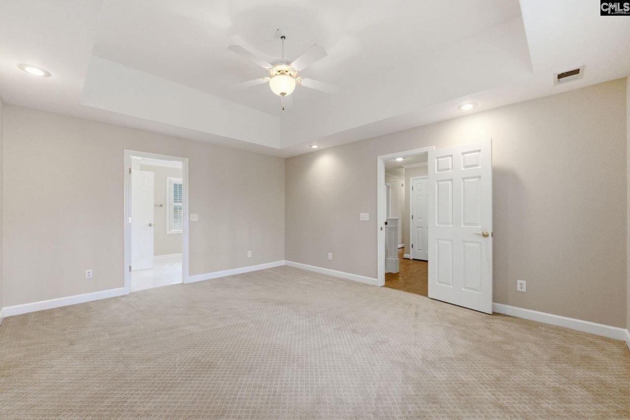 108 Governors Grant Boulevard  Photo 33