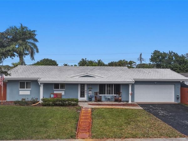 7221 NW 10th Ct, Plantation, FL 33313