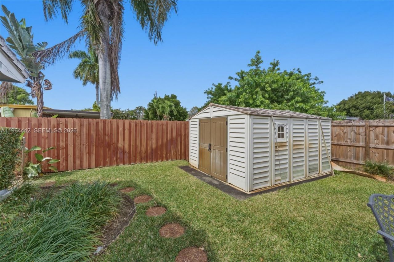 7221 NW 10th Ct, Plantation, FL 33313 Photo