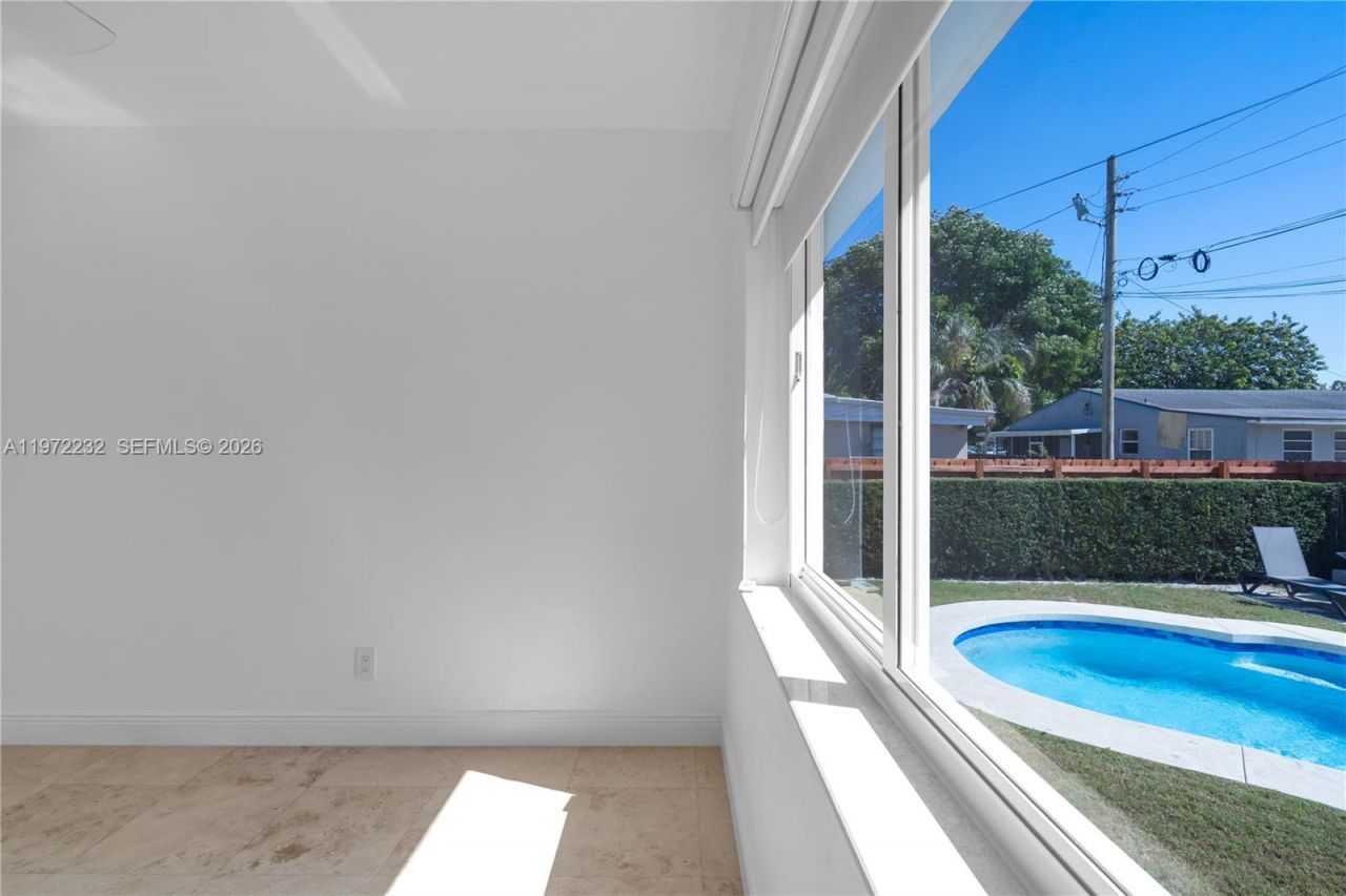 6376 SW 20th St, Unit n/a, Miami, FL 33155 Photo