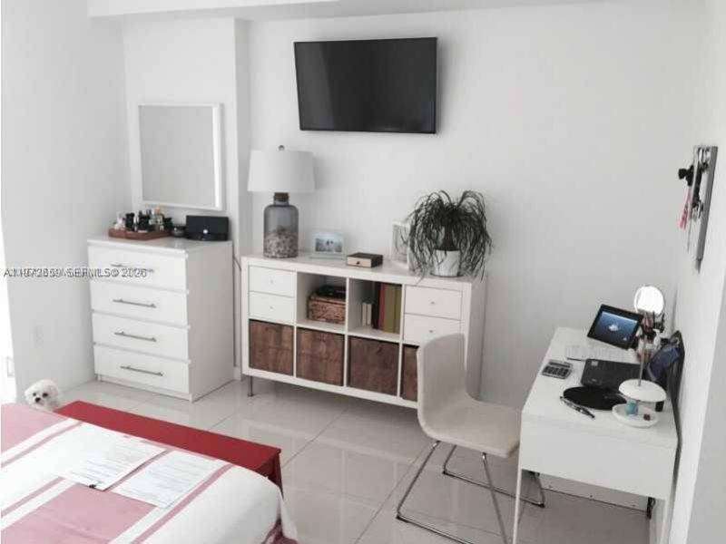 1111 SW 1st Ave, Unit 3724-N, Miami, FL 33130 Photo