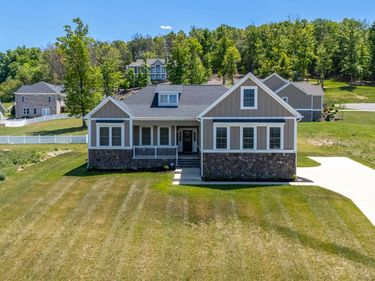 45 ROLLING OAKS DR, FISHERSVILLE, VA 22939