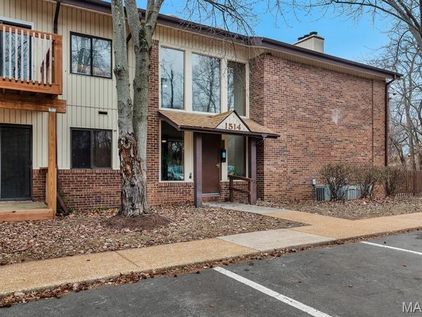 1514 Summer Run Drive, Unit 308, Florissant, MO 63033
