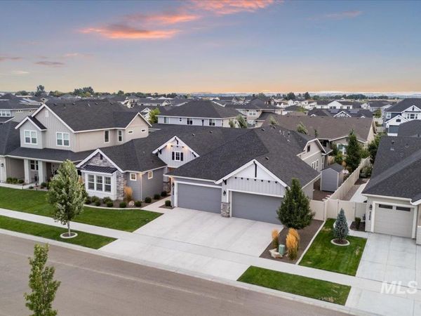 5288 W Maggio Dr, Meridian, ID 83646