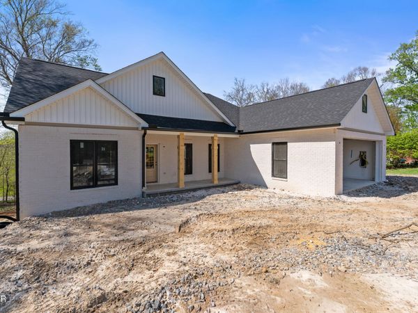 1430 Beechtop Lane, Kodak, TN 37764