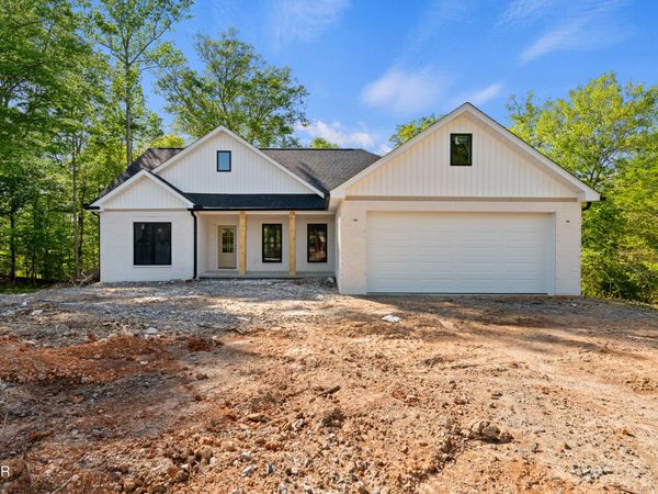 1430 Beechtop Lane, Kodak, TN 37764