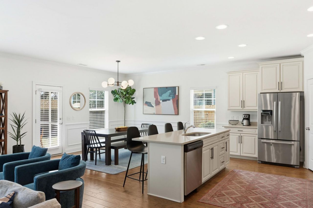 1169 Sumner Avenue Photo 8