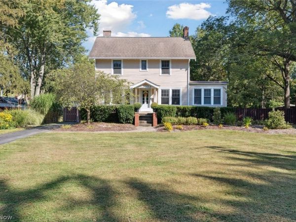 23052 Mastick Road, North Olmsted, OH 44070