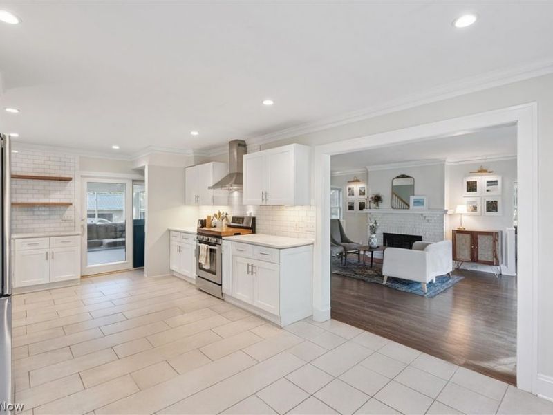 23052 Mastick Road, North Olmsted, OH 44070 Photo 15