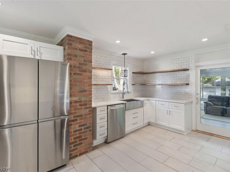 23052 Mastick Road, North Olmsted, OH 44070 Photo 17