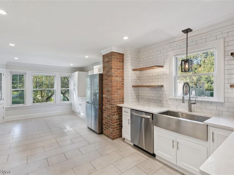 23052 Mastick Road, North Olmsted, OH 44070 Photo 18