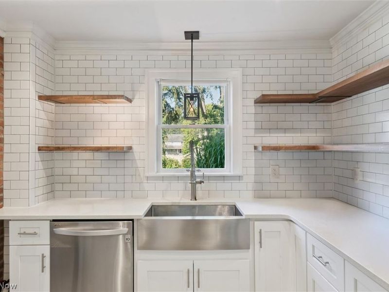 23052 Mastick Road, North Olmsted, OH 44070 Photo 20