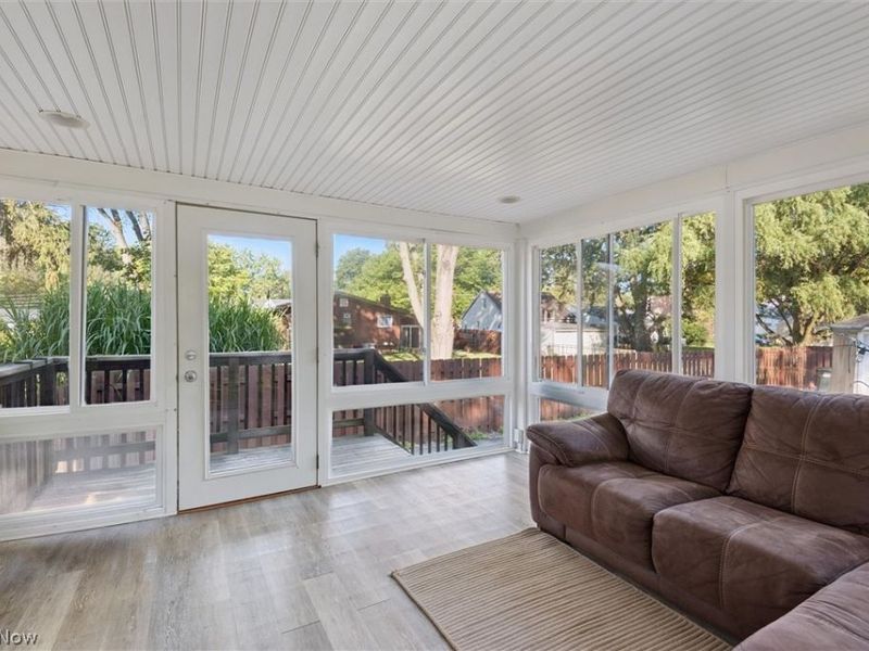 23052 Mastick Road, North Olmsted, OH 44070 Photo 23