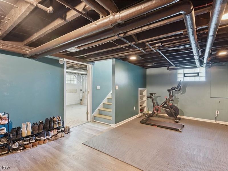 23052 Mastick Road, North Olmsted, OH 44070 Photo 34