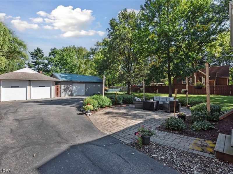 23052 Mastick Road, North Olmsted, OH 44070 Photo 36