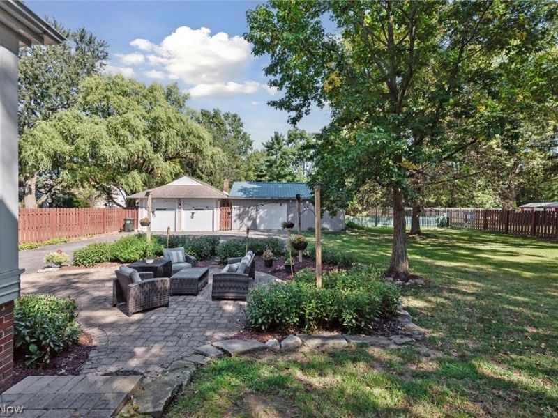 23052 Mastick Road, North Olmsted, OH 44070 Photo 37