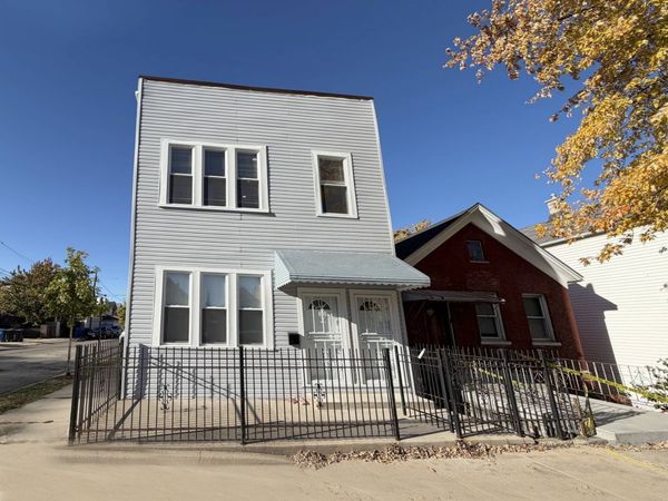 2982 S Lyman Street , Chicago, IL 60608